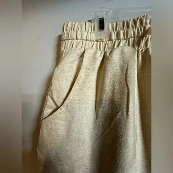 Feat BlanketBlend Move Joggers in Heather Oat Milk size small cream sweat pants - Picture 4 of 10